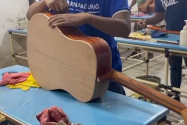 Guitar Factory